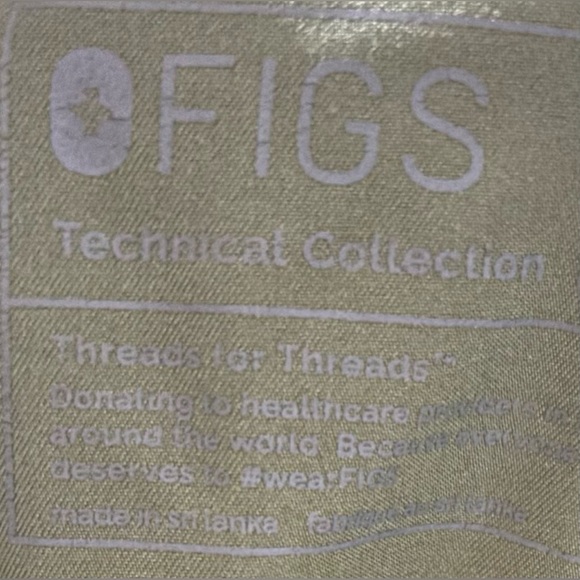 FIGS Dark Olive Catarina Top Technical Collection Limited Edition Size Small - Picture 4 of 4